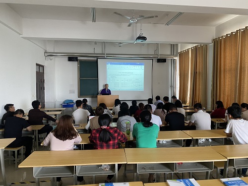 经济与管理系召开学分制素质拓展课程启动会.jpg