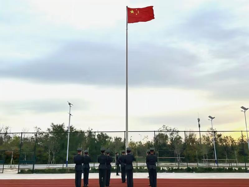 升旗青春.jpg